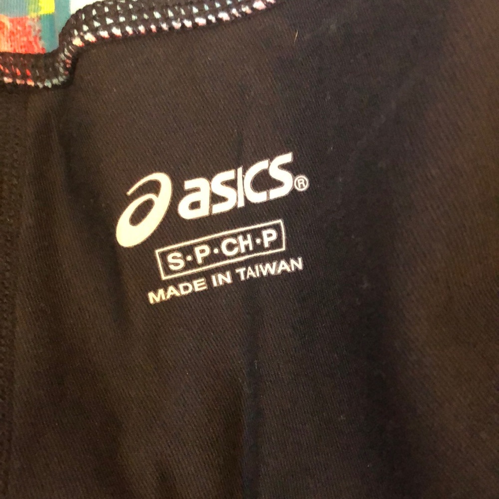 ASICS shorts - Picture 6 of 6